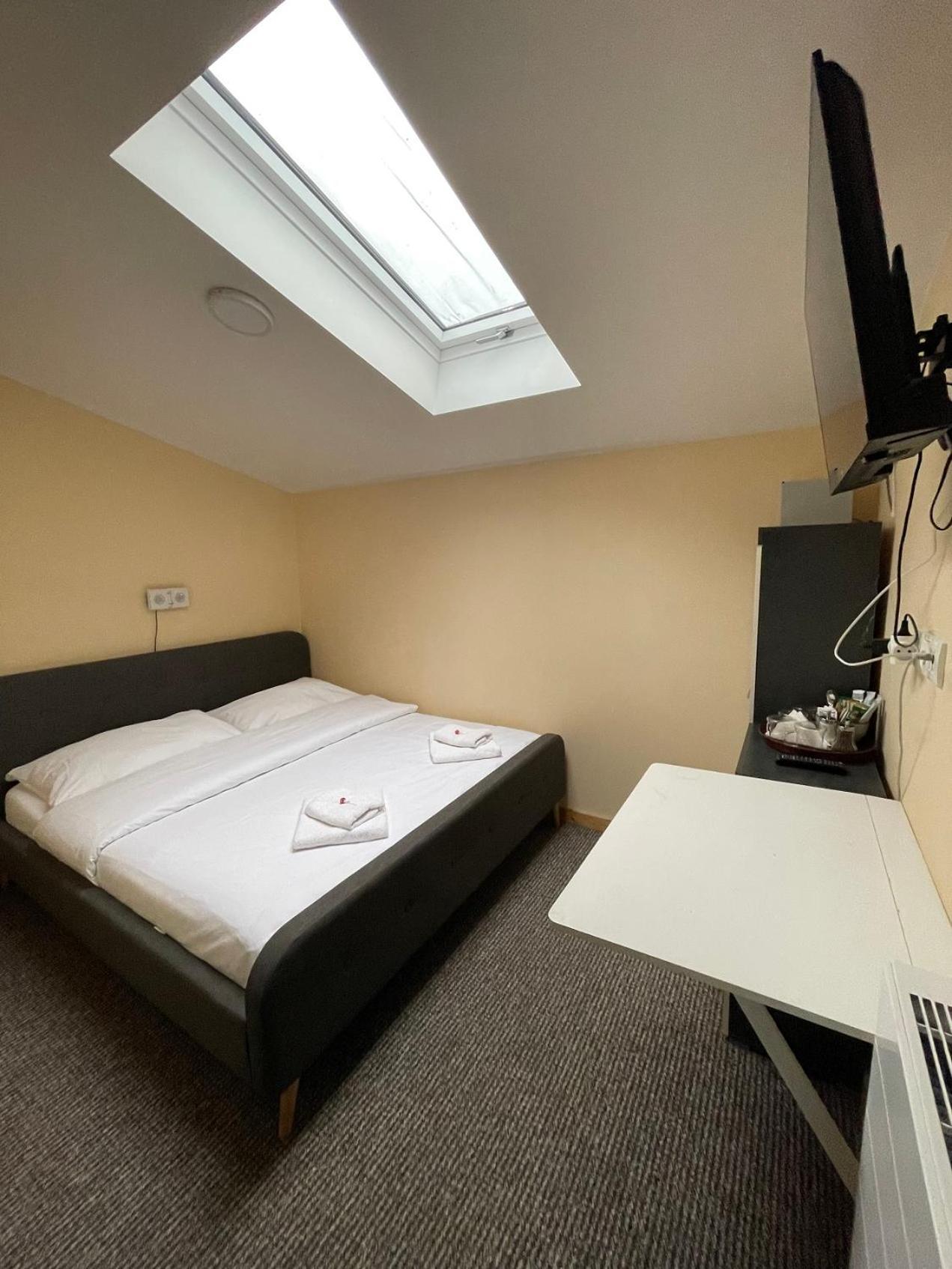 Jahodnice 3* Praga